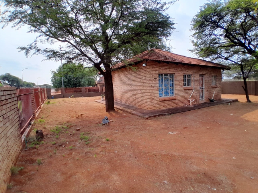 To Let 2 Bedroom Property for Rent in Kathu Northern Cape
